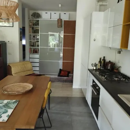 Relax Fra Le Colline Di Verona Apartment *